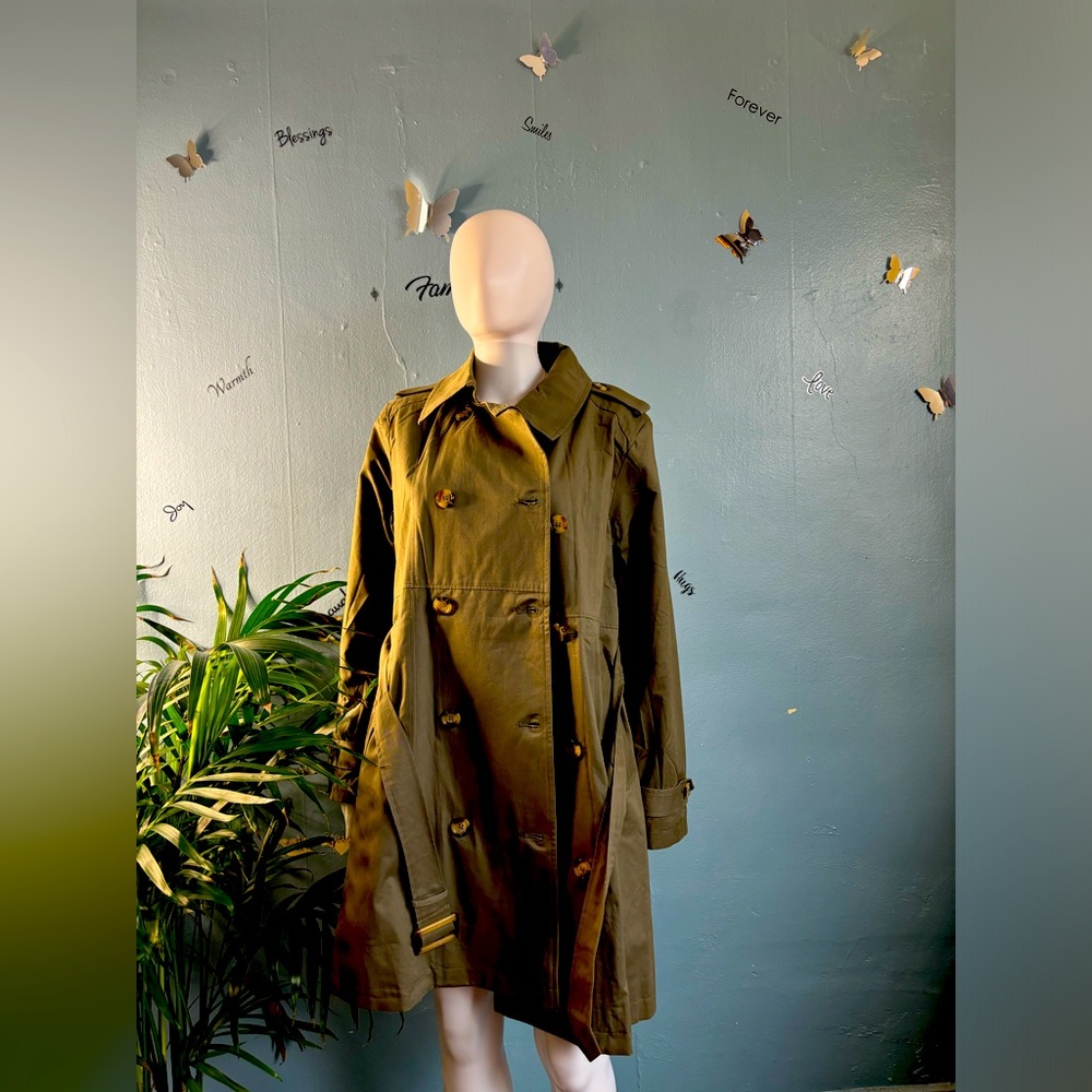 Trendy Peacoat